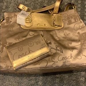 NEW Coach Ashley Horse Carriage Gold Bag w/wallet